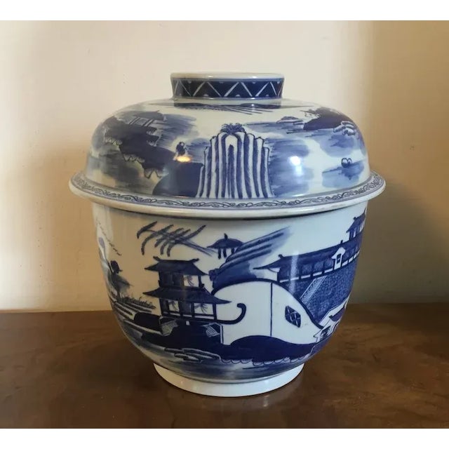 Large Chinese Export Blue & White Porcelain Storage Jar and Cover For Sale - Image 9 of 13