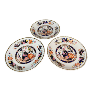 Early 20th Century Mason’s Ironstone Mandarin Saucer Plates- Set of 3