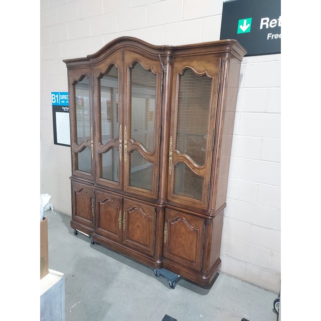 1976 Henredon Lighted China Display With Storage Base Chairish