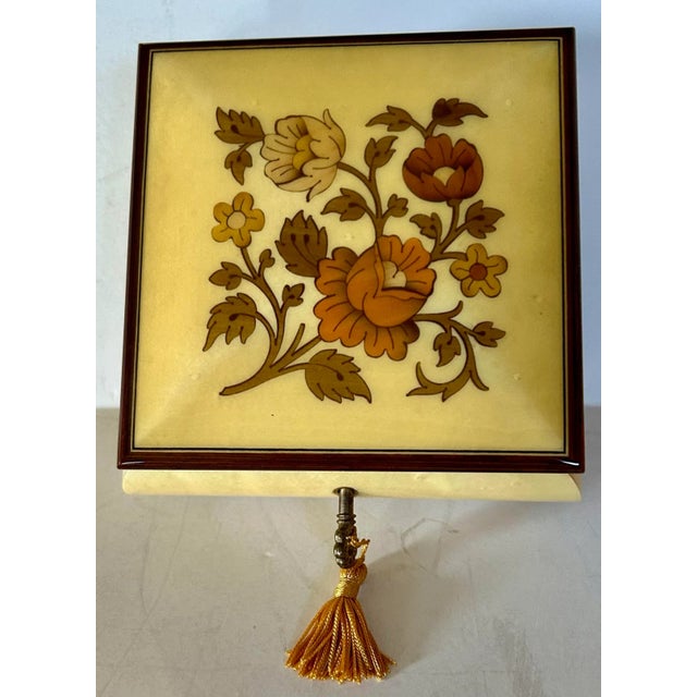 Mid-Century Modern Italian Reuge Yellow Music Jewelry Box For Sale - Image 3 of 10