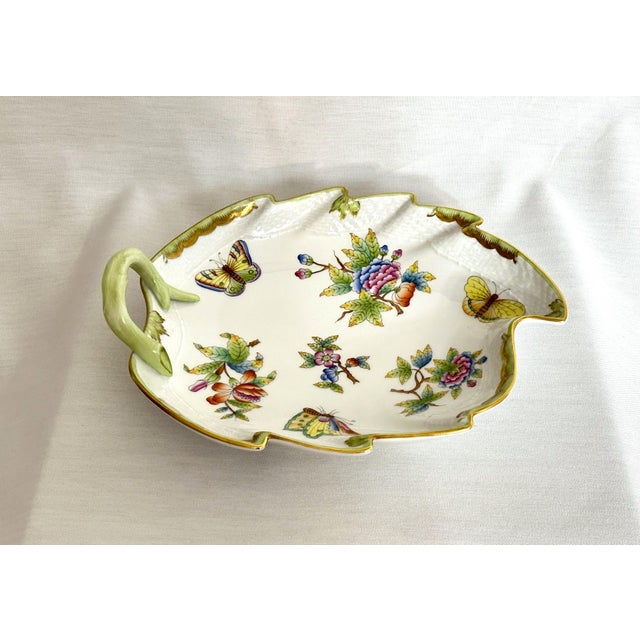 Herend 1980s Herend Queen Victoria Leaf Dish Hand Painted Porcelain Butterfly & Floral, Hungary Vbo 201 For Sale - Image 4 of 10