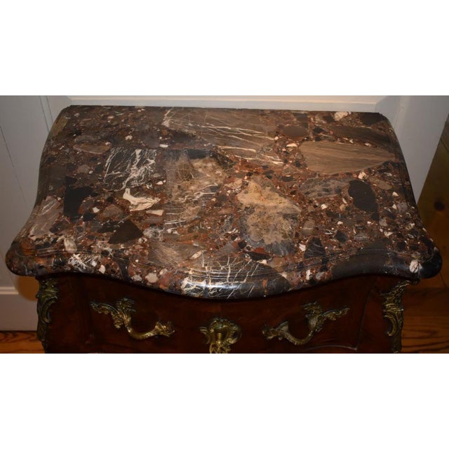 French Louis XV Commode of the Early to Mid 1700s For Sale - Image 3 of 6