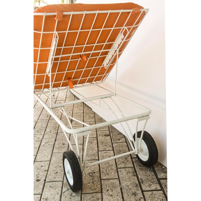 Metal Vintage White Painted Iron Garden and Patio Furniture Style of Salterini Set of 4 For Sale - Image 7 of 13