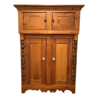 Mid 19th Century Canadian Pine Cupboard For Sale