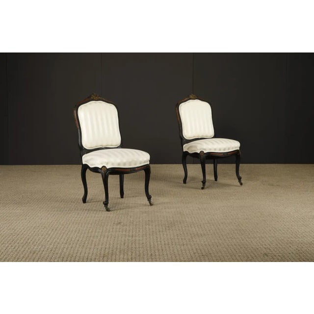 Wood Pair of 1890s French Louis XV Carved, Gilt, Ebonized, and Upholstered Chairs For Sale - Image 7 of 18