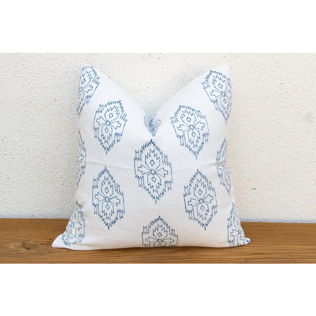 Indian White & Blue Jaipur Blockprint Linen Pillow Cover For Sale - Image 3 of 6