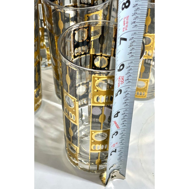Mid-Century Modern 1960s Culver 22k Gold Highball Glasses W/ Caddy – Set of 8 – MCM Barware, Black & Gold Geometric For Sale - Image 3 of 12