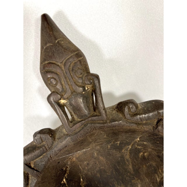 Large South East Asian Ceremonial Hand Carved Wood Bowls / Dishes, a Pair (Dayak - Borneo) For Sale - Image 9 of 12