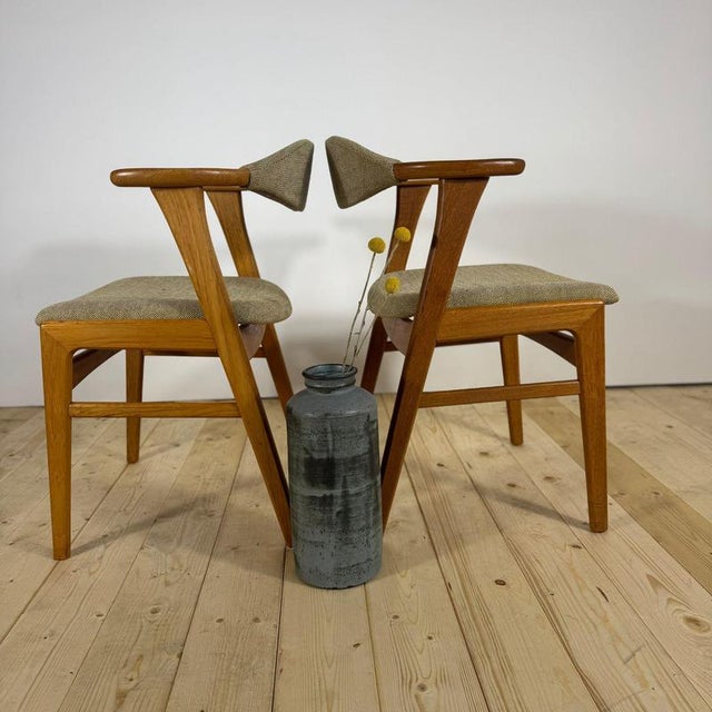 Vintage Scandinavian Chairs by Erik Kirkegaard for Høng Stolefabrik, Set of 8 For Sale - Image 6 of 14