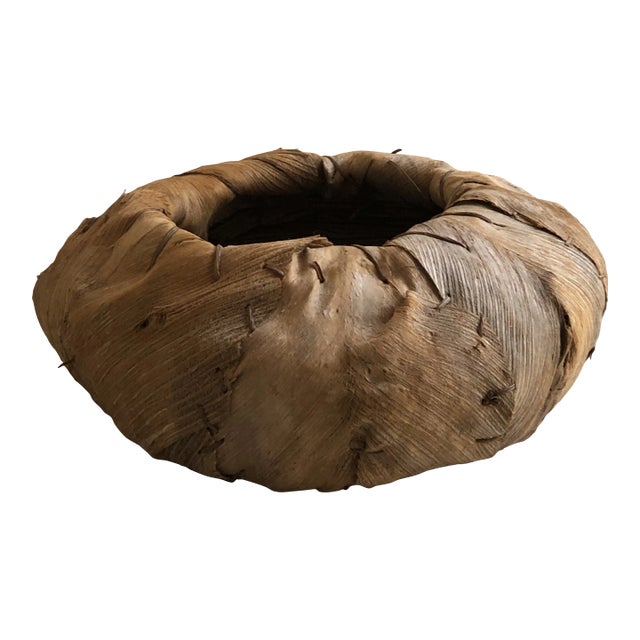 Mid-Century Palm Beach Regency Banana Leaf Basketry Bowl For Sale