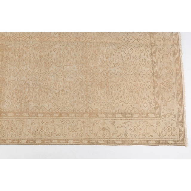 Mid 20th Century Biege Turkish Home Living Rug For Sale - Image 10 of 10