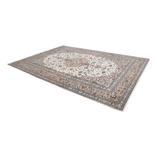 Kashan Rug with Floral Pattern For Sale