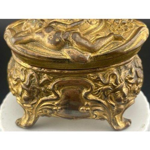 Antique Brass Cherub Jewelry Casket Footed Trinket Box Art Nouveau Figural Putti For Sale - Image 6 of 18