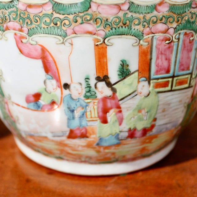 Large Rose Medallion Porcelain Vase, 19th Century For Sale - Image 11 of 11
