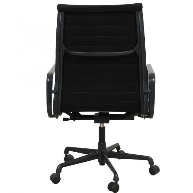 Ea-119 Office Chair with Black Frame from Charles Eames For Sale - Image 3 of 12