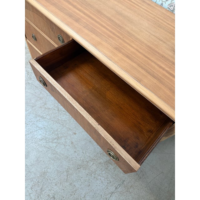 Large Art Deco Chest of Drawers in Mahogany and Ash, 1930s For Sale - Image 14 of 18