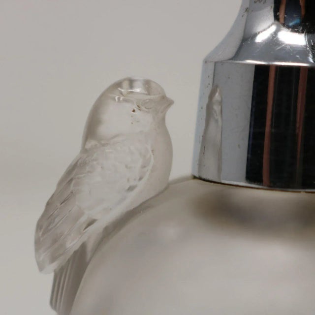 Glass Rene Lalique Frosted Glass Perruches Perfume Bottle For Sale - Image 7 of 12