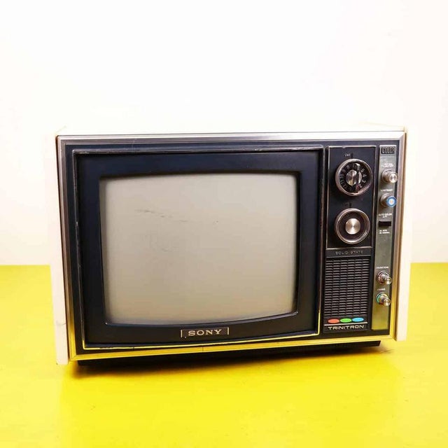 Trinitron KV-1310E Television from Sony For Sale - Image 11 of 11