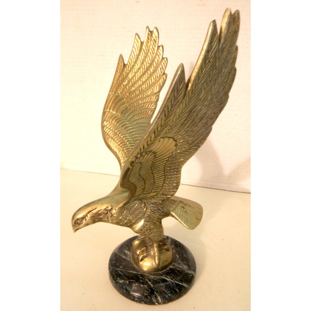 Vintage Cast Brass Eagle With Spanned Wings in Flight – Round Marble Base For Sale In San Diego - Image 6 of 16