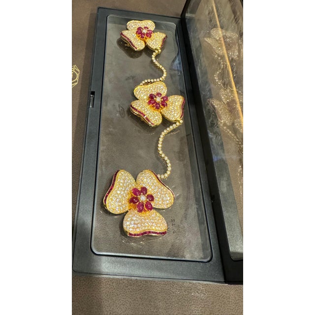 Natural 12 Ct Burma Ruby & 30 Ct Diamond Trio Pin 18 Karat Yellow Gold 78gm For Sale - Image 4 of 8