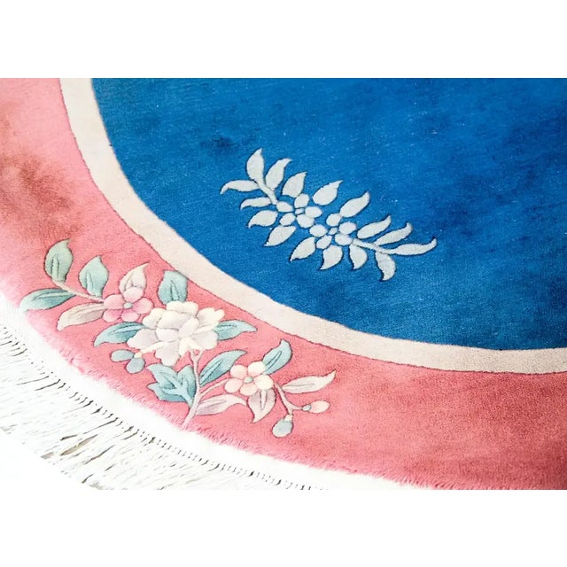 Early 20th Century Round Chinese Art Deco Rug For Sale In Chicago - Image 6 of 9
