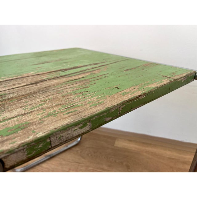 Gold Bauhaus Chrome Side Table attributed to Marcel Breuer for Mucke Melder, 1930s For Sale - Image 8 of 10