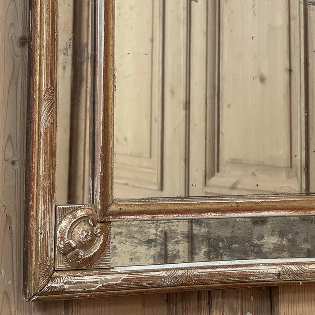 18th Century Italian Neoclassical Period Hand-Carved Giltwood Mirror For Sale - Image 11 of 16