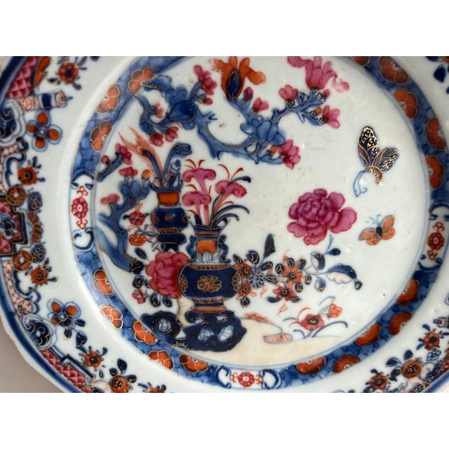 Antique 18th Century Chinese Export Porcelain Octagonal Plate Decorated With Vases, Peonies and Butterflies For Sale - Image 4 of 11