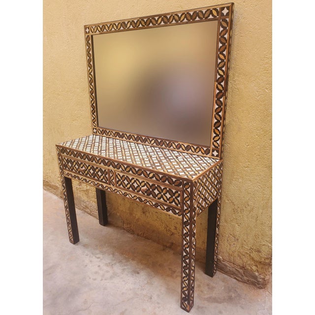 Contemporary Traditional Handmade Moroccan Resin and Walnut Wood Console Table II For Sale In Orlando - Image 6 of 7
