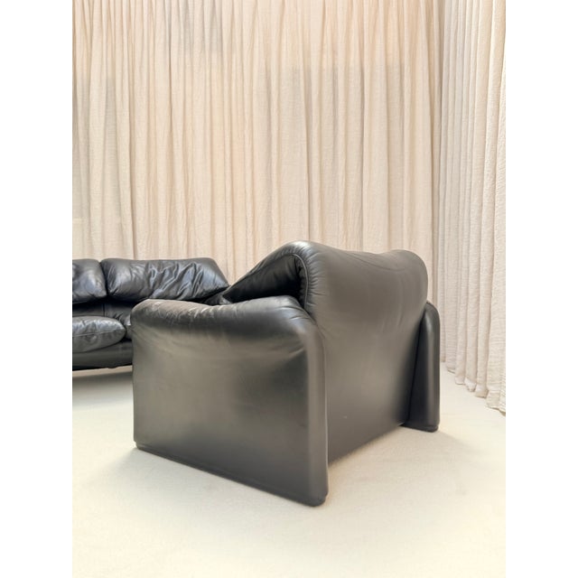 1970s Early Edition Maralunga Sofa and Lounge Chairs by Vico Magistretti for Cassina, Italy, 1970s, Set of 3 For Sale - Image 5 of 13