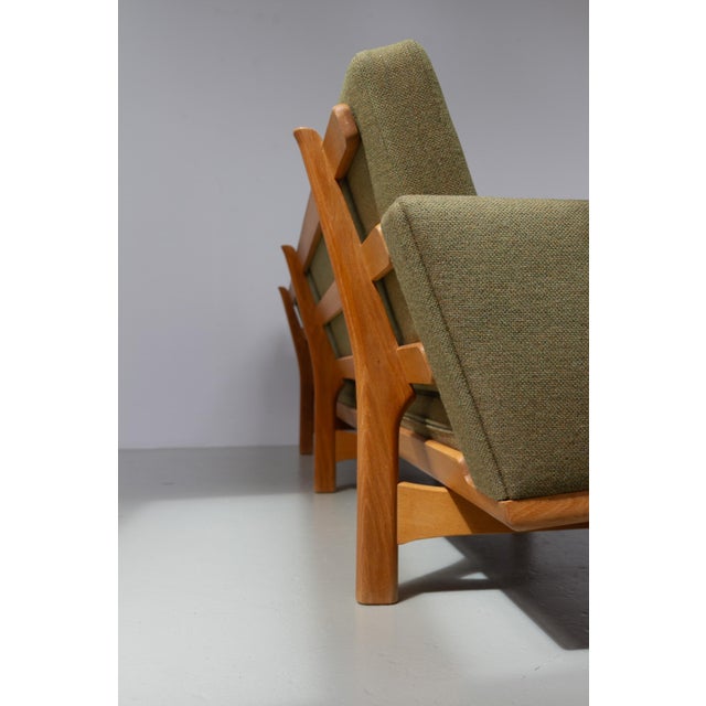 Danish Modern Oak Sofa GE-236/4 by Hans J. Wegner for Getama, 1960s. For Sale - Image 18 of 18