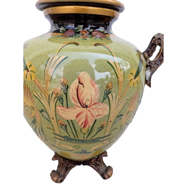 Vintage Chinoiserie Hand-Painted Floral Urn Table Lamp For Sale - Image 4 of 6