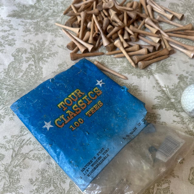 White 1970s Instant Collection of Golf Balls and Tees- Set of 50+ For Sale - Image 8 of 8