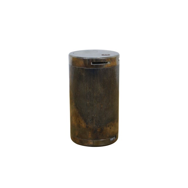 Contemporary Late 20th Century Tiffany & Co Ribbed Round Cylindrical Silver Plate Table Lighter For Sale - Image 3 of 13