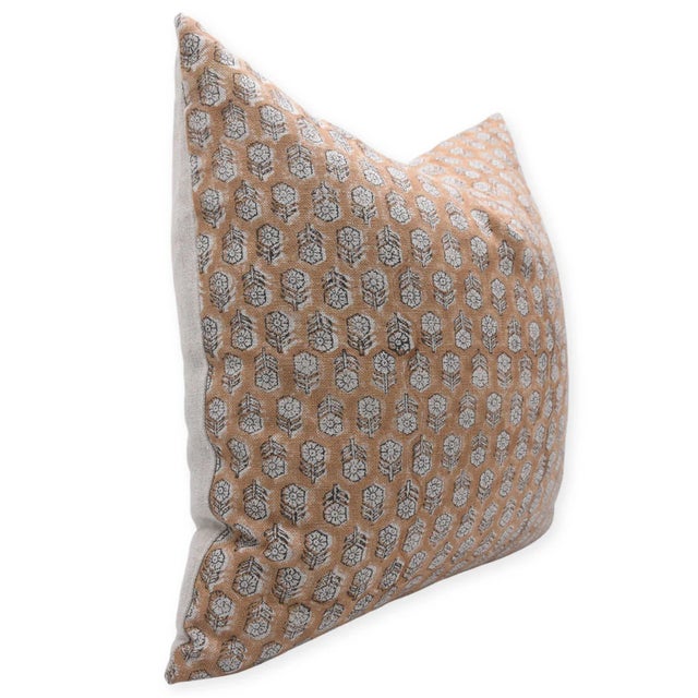 Introducing the Fabdivine Block Print Cushion Cover in the exquisite "Tulsi Buti" design. Crafted from premium thick...