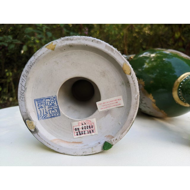 Antique Chinese Porcelain Famille Verte Lidded Mantel Urns With Swan Handles & Birds - a Pair For Sale - Image 12 of 12
