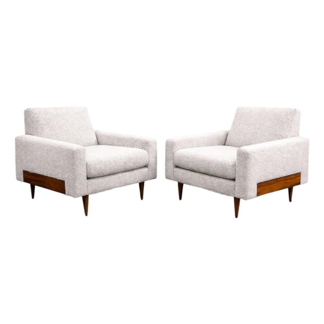 Pair of Brazilian Modern Armchairs in Caviuna & Light Gray Sherpa, Brazil, 1960s For Sale