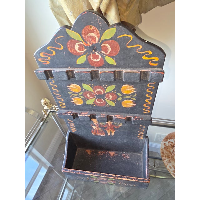 1920s Early 20th Century Pennsylvania Dutch Style Folk Art Spoon Rack For Sale - Image 5 of 11