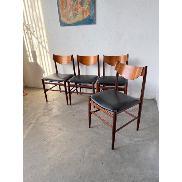 Italian Chairs by Gianfranco Frattini, 1960s, Set of 4 For Sale - Image 6 of 18