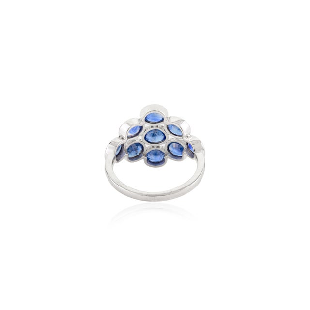 Metal 18k White Gold Blue Sapphire Contemporary Cocktail Ring Size 6 For Sale - Image 7 of 12