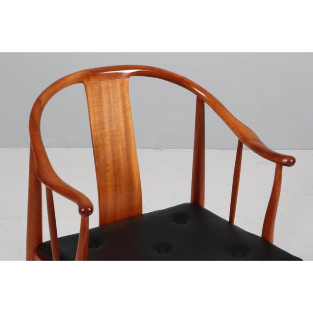 Fritz Hansen Chinese Chair 4283 by Hans J. Wegner for Fritz Hansen For Sale - Image 4 of 8
