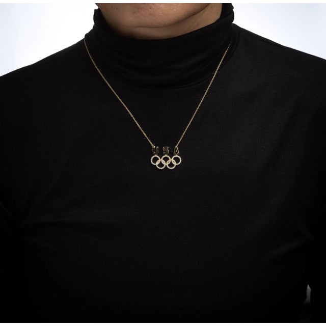 Modern USA Olympic Rings Diamond Necklace Vintage 18k Gold Patriotic Name Plate Fine For Sale - Image 3 of 4