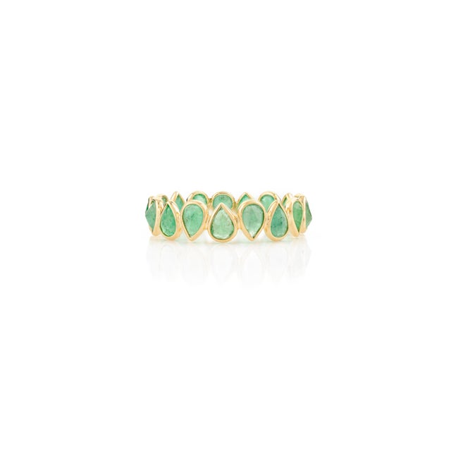 Art Deco 18k Yellow Gold Natural Emerald Band Ring Size 5.5 For Sale - Image 3 of 11