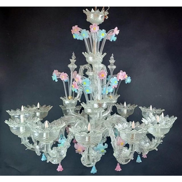 15th Century & Earlier Italian Murano Glass Chandelier with Flowers For Sale - Image 5 of 7