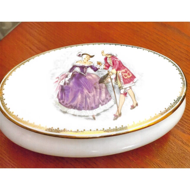 Limoges, France Elegant Sophisticated 1950s Vintage French Limoges Gold Trim Candy Dish For Sale - Image 4 of 8