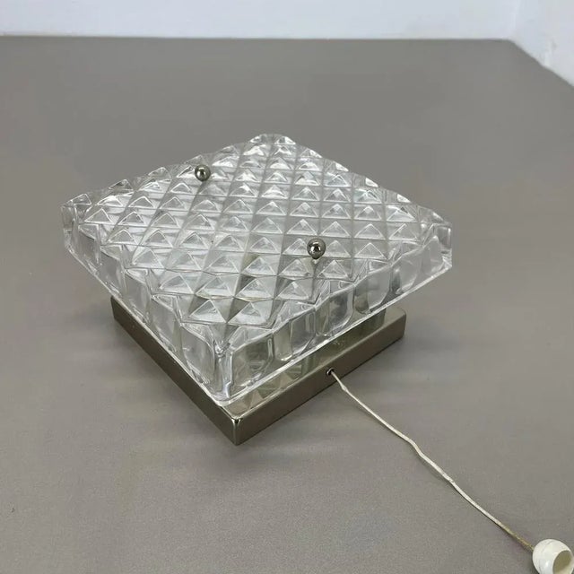 Small Cubic Textured Glass Wall Light in style of Orrefors, 1970s For Sale - Image 14 of 18