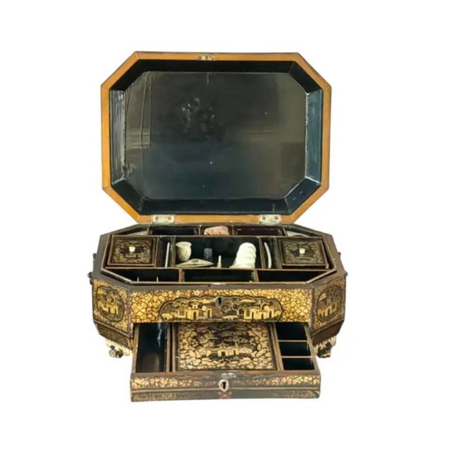 19th Century Chinese Export Lacquer Chinoiserie Sewing Box For Sale - Image 11 of 15
