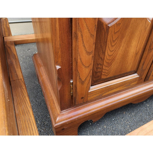1990s Durham Furniture Solid Wood Complete King Bedroom Set For Sale - Image 9 of 13