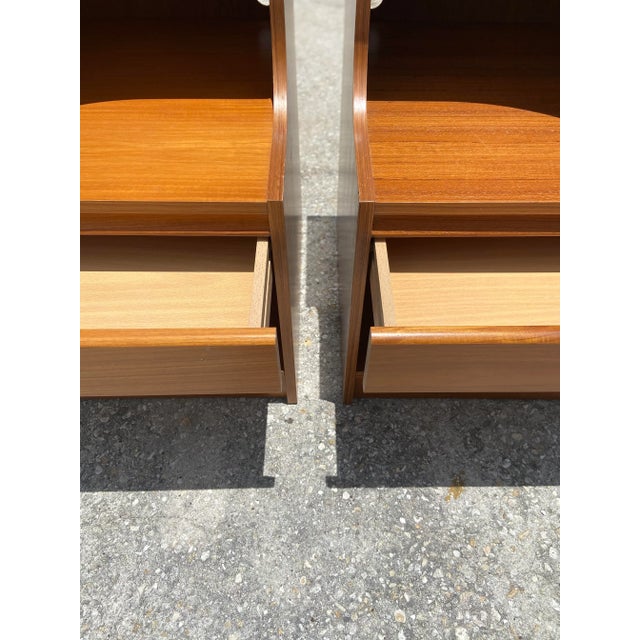 Pair of Danish Modern Curved Two-Tier Nightstands For Sale In Tampa - Image 6 of 13