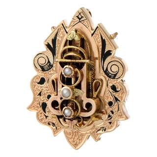 12KY Victorian Etruscan Sheild Pendant/Pin For Sale